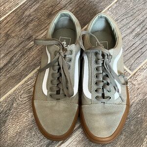 Vans Grayish/green, gum sole sneaker
